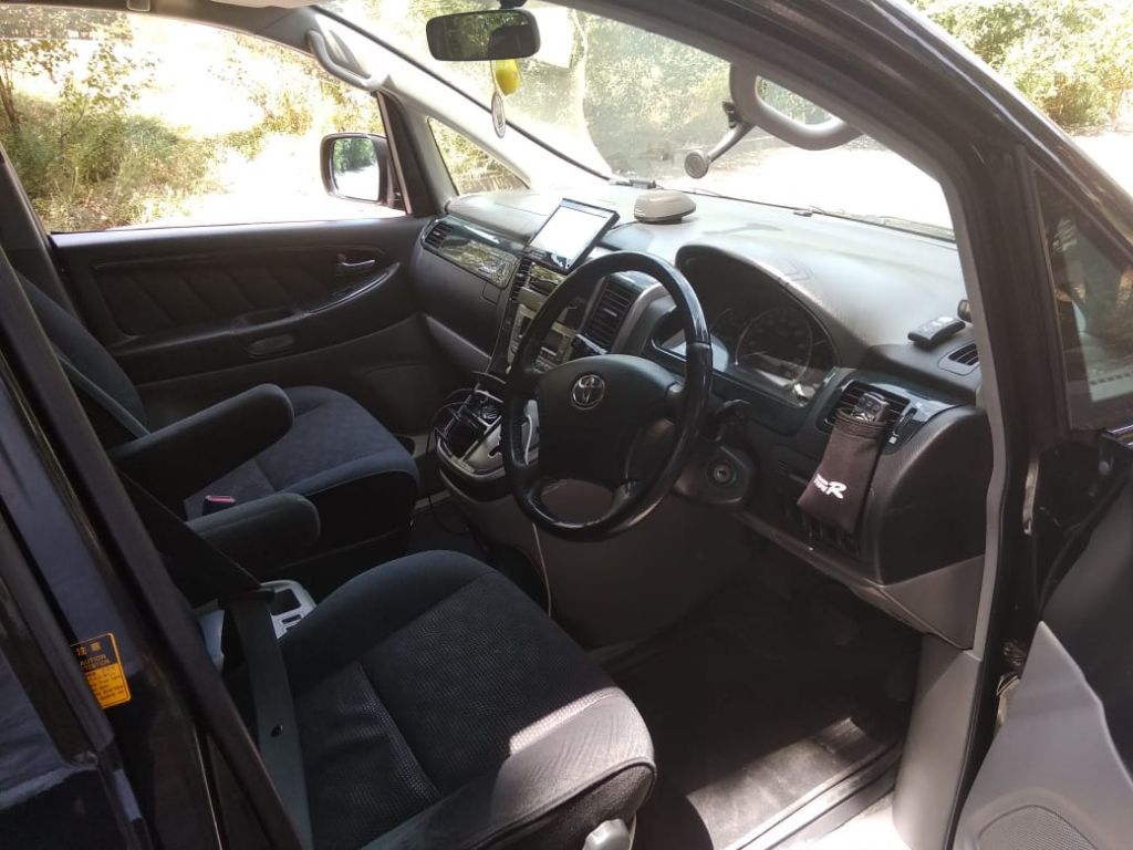 მინივენი - TOYOTA