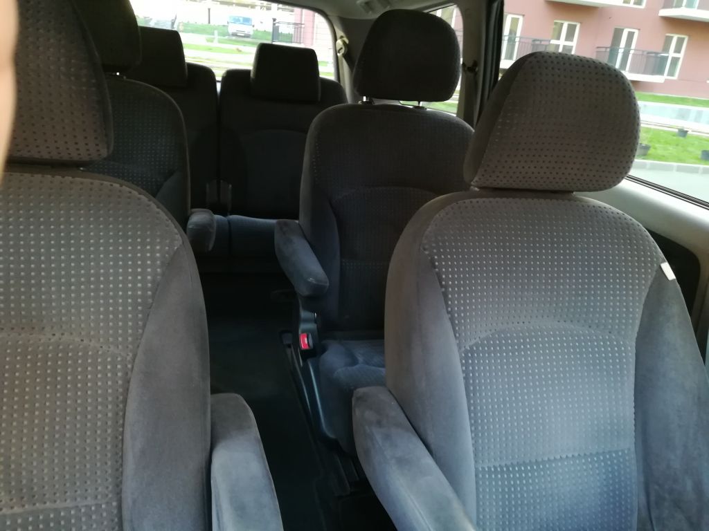 მინივენი - MITSUBISHI