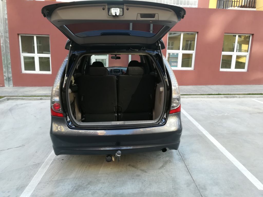 მინივენი - MITSUBISHI