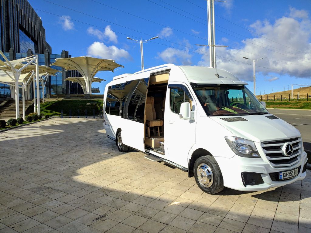 მრ.ავტობუსი - MERCEDES-BENZ