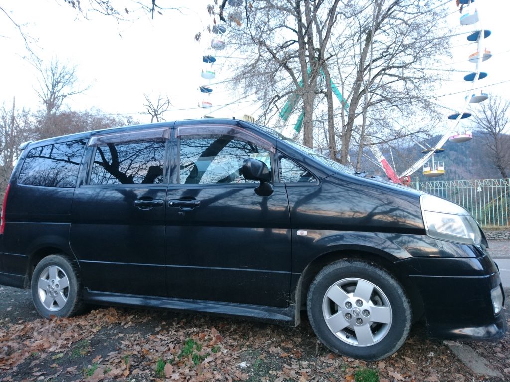 минивэн - NISSAN