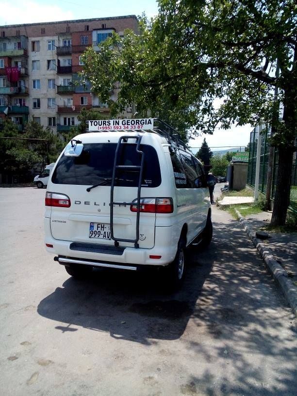 მინივენი - MITSUBISHI