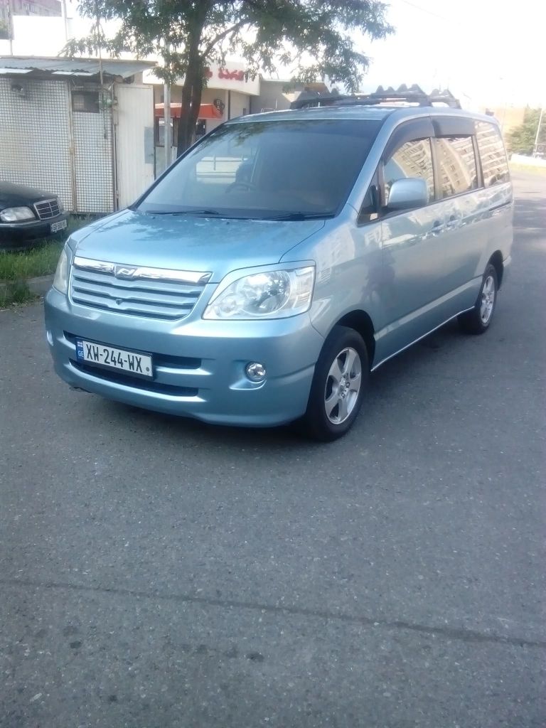 минивэн - TOYOTA