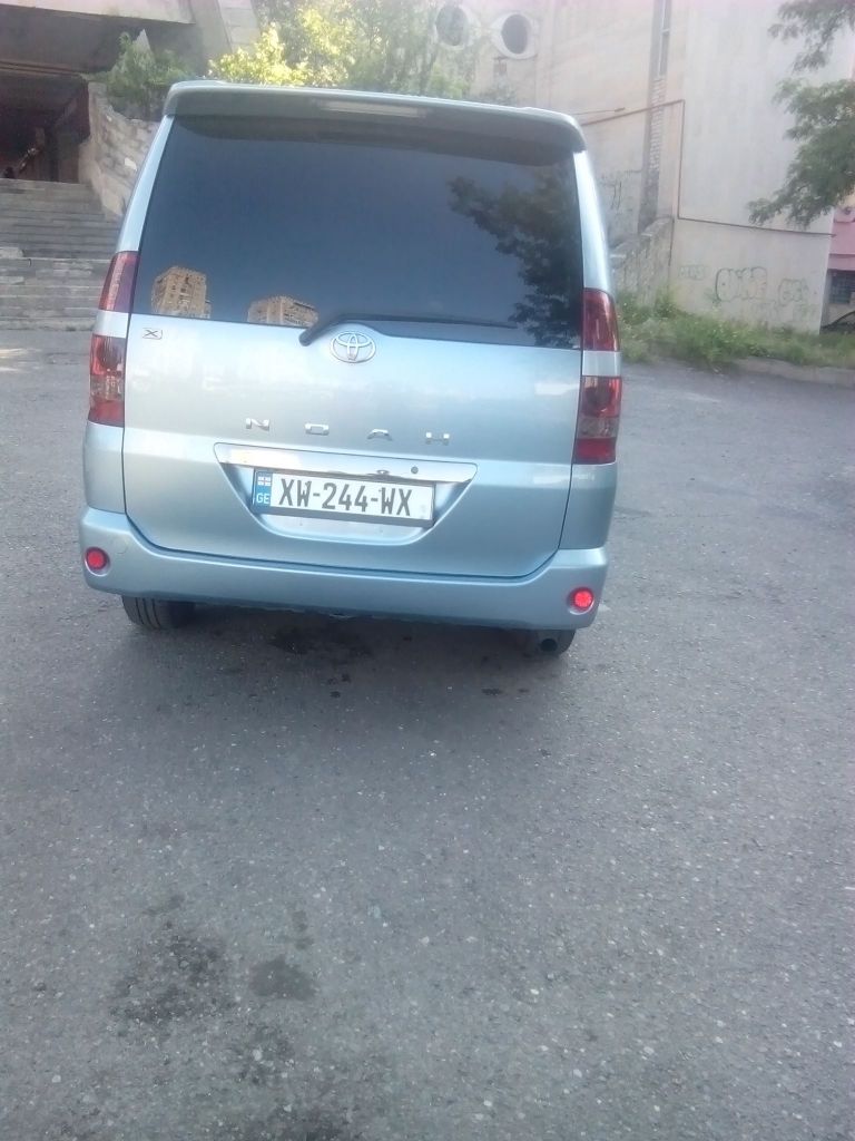 минивэн - TOYOTA