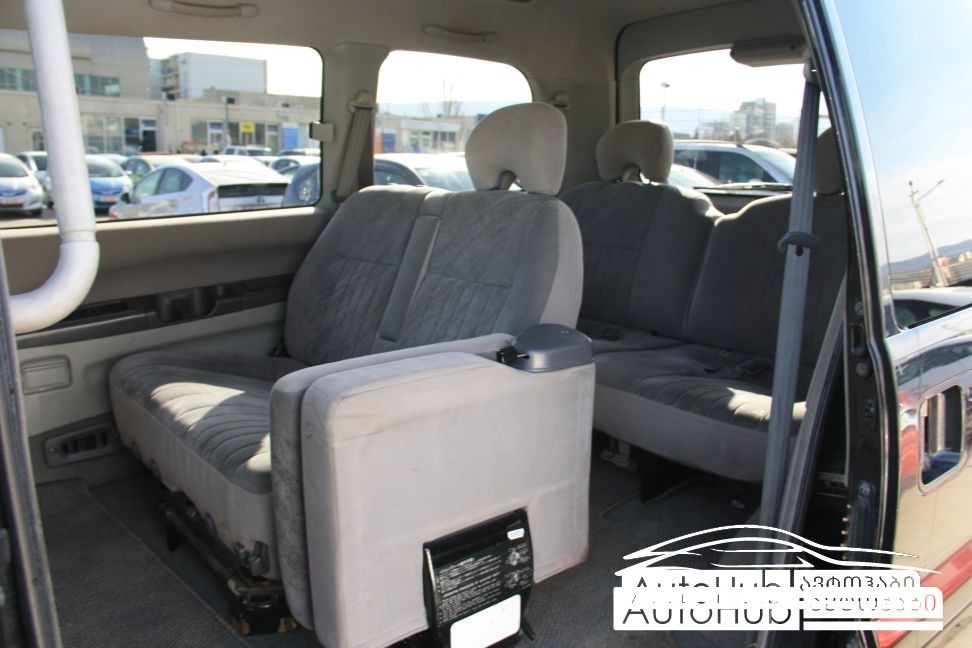 минивэн - MITSUBISHI