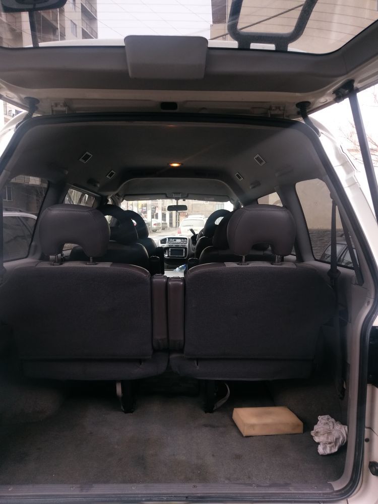 მინივენი - MITSUBISHI