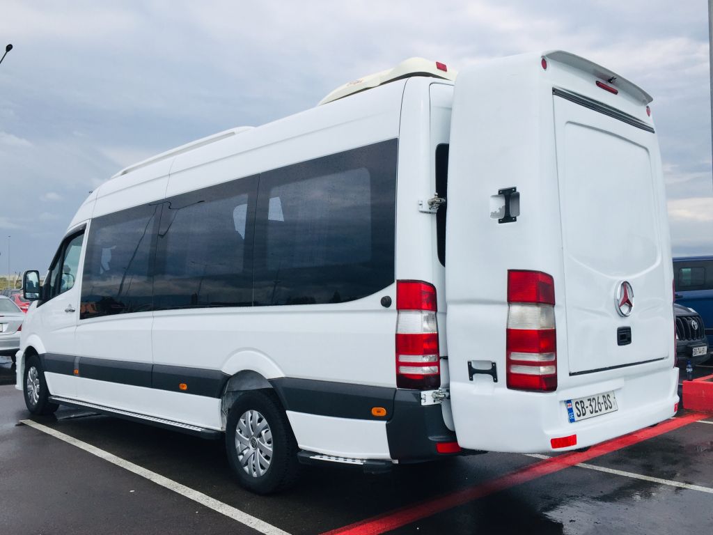 микроавтобус - MERCEDES-BENZ