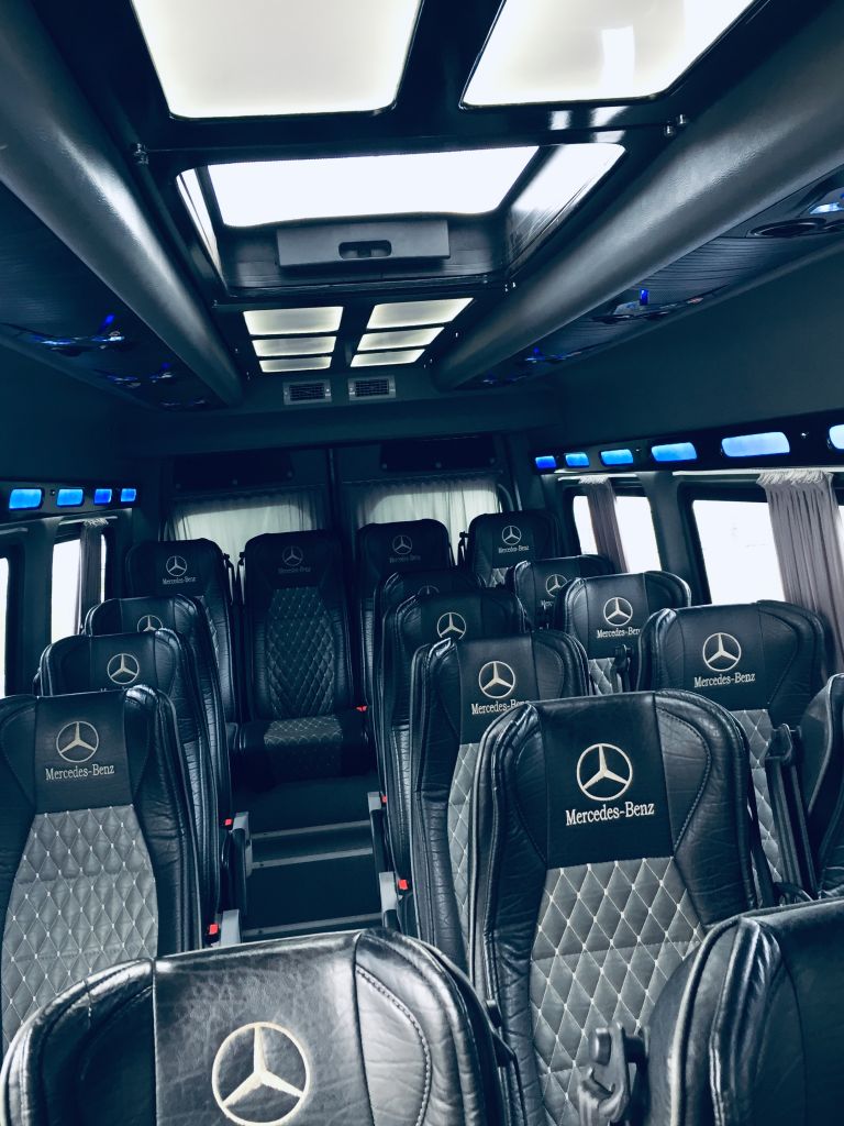 микроавтобус - MERCEDES-BENZ