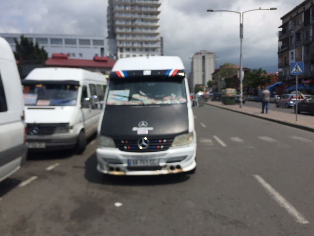 მრ.ავტობუსი - MERCEDES-BENZ