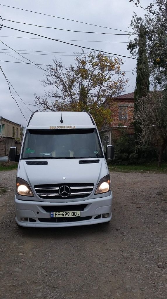 მრ.ავტობუსი - MERCEDES-BENZ