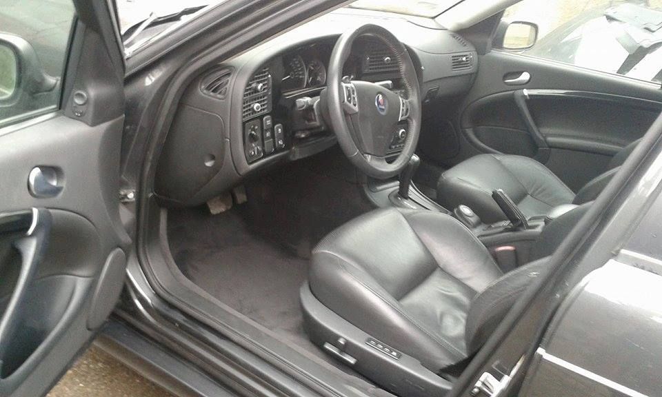 სედანი - SAAB