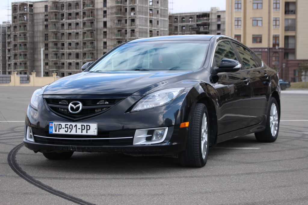 სედანი - MAZDA
