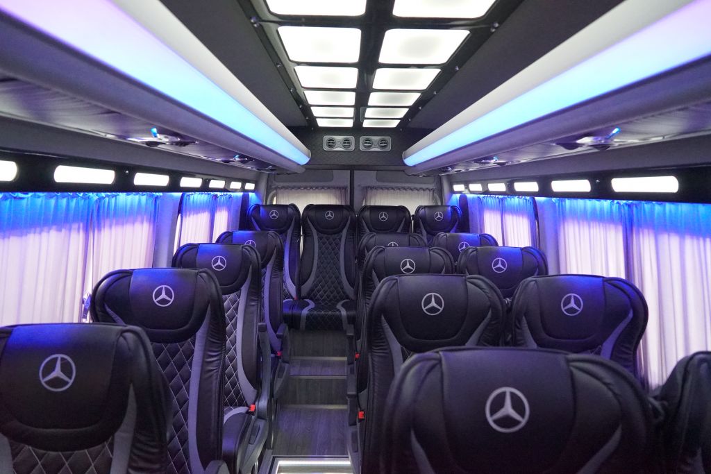 მრ.ავტობუსი - MERCEDES-BENZ