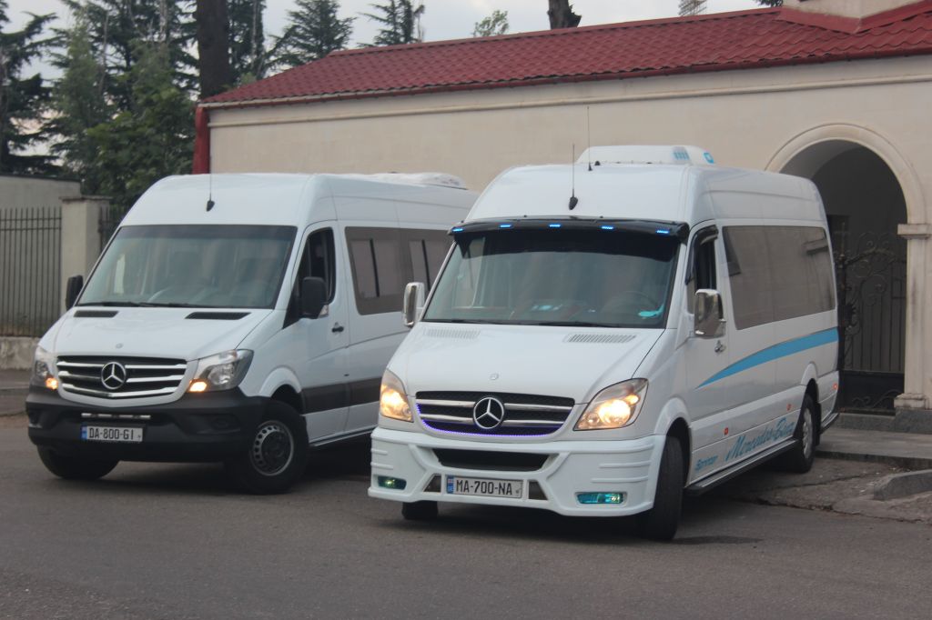 მრ.ავტობუსი - MERCEDES-BENZ
