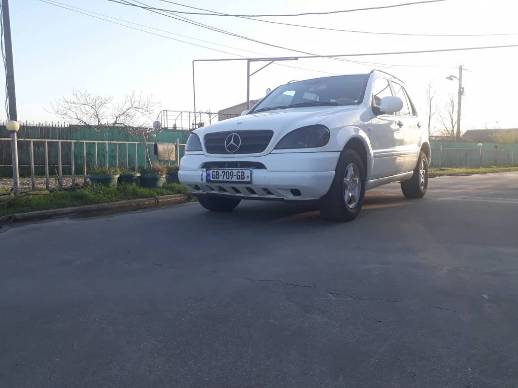 ჯიპი - MERCEDES-BENZ