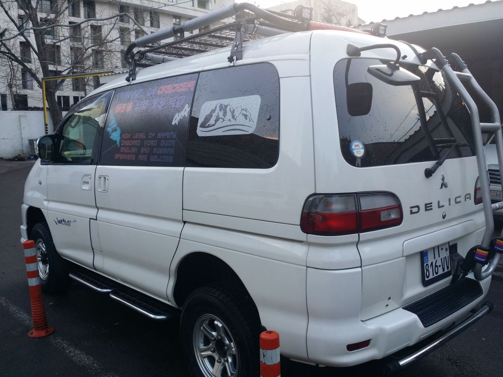 джип - MITSUBISHI