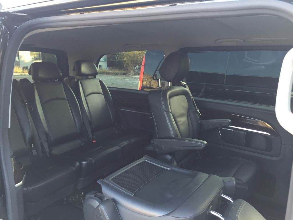 микроавтобус - VOLKSWAGEN