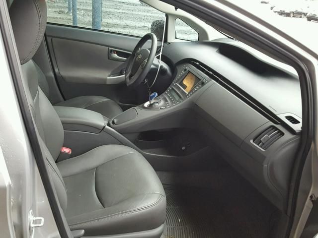 სედანი - TOYOTA