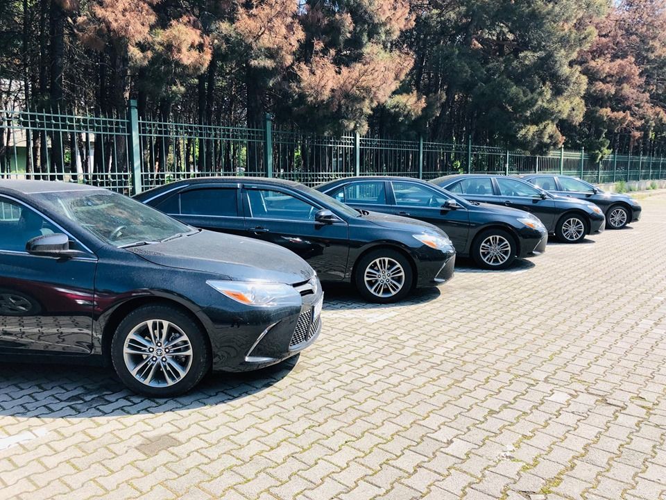 სედანი - TOYOTA