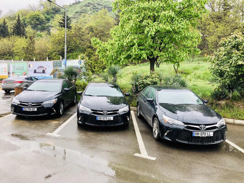 სედანი - TOYOTA