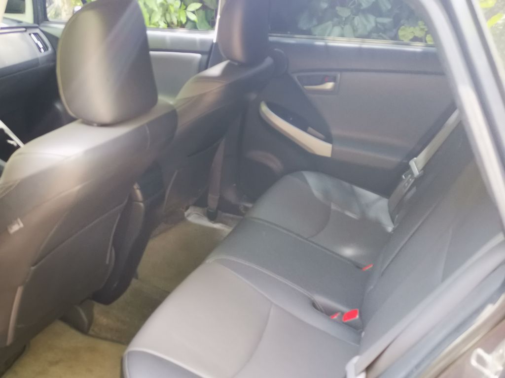 სედანი - TOYOTA