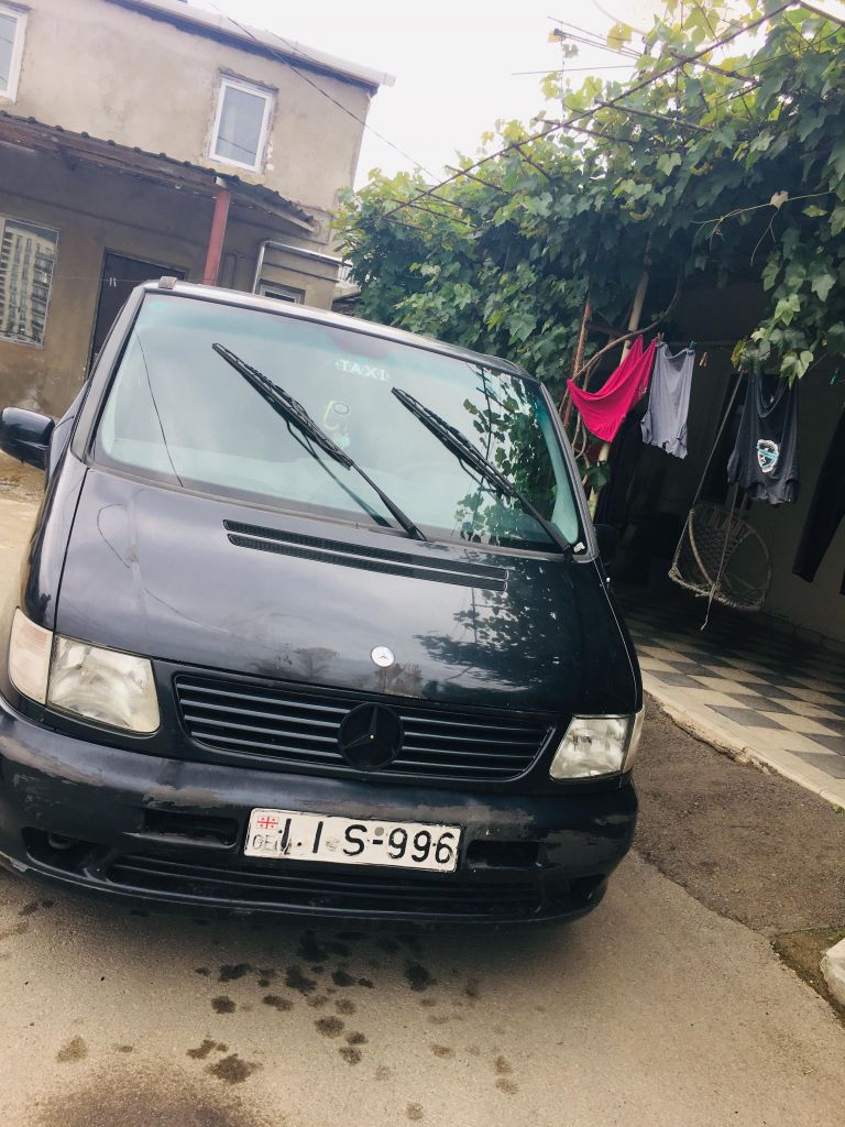 Minivan - MERCEDES-BENZ