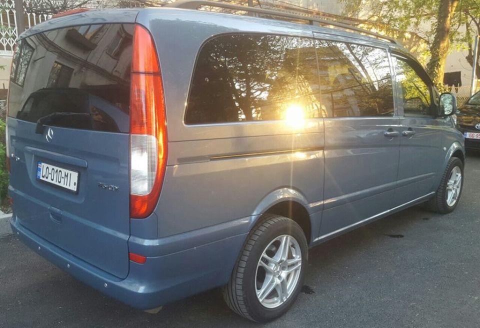 Minivan - MERCEDES-BENZ