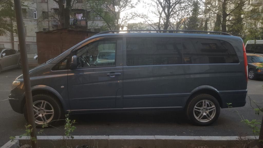 Minivan - MERCEDES-BENZ