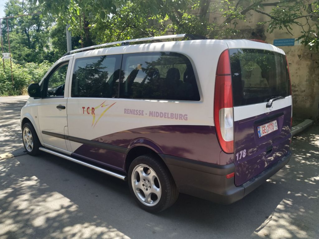 Minivan - MERCEDES-BENZ