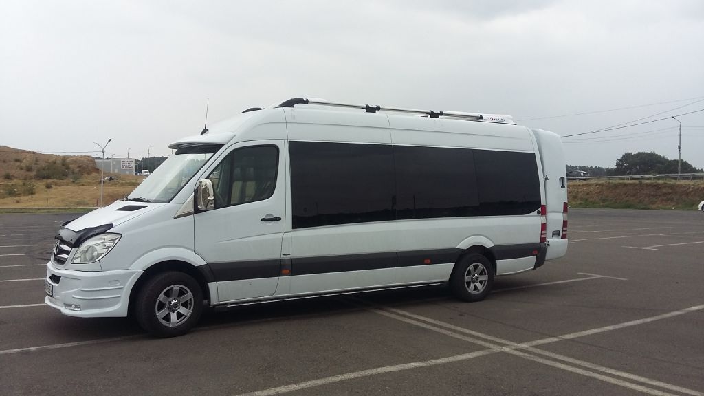 микроавтобус - MERCEDES-BENZ