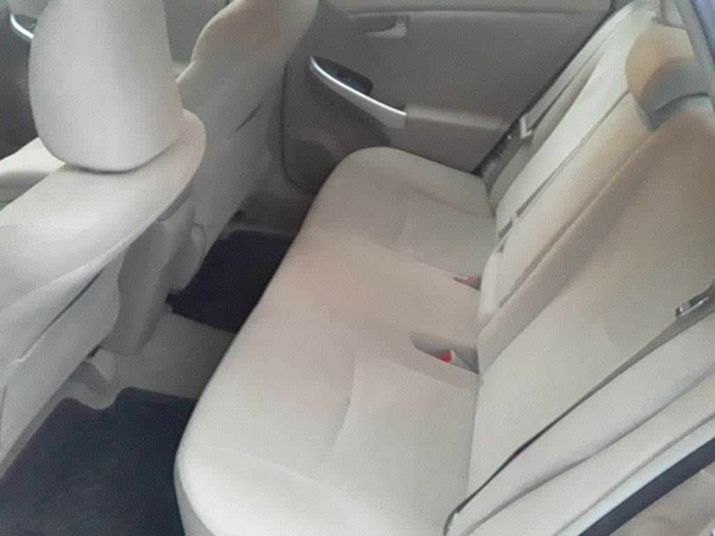 სედანი - TOYOTA