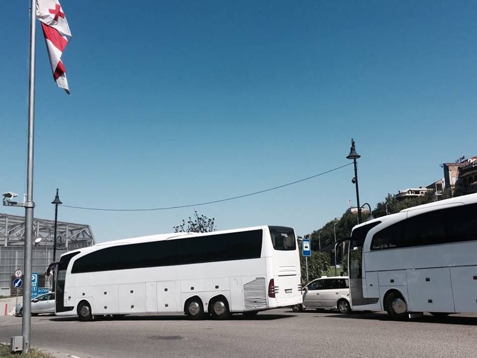 ავტობუსი - MERCEDES-BENZ