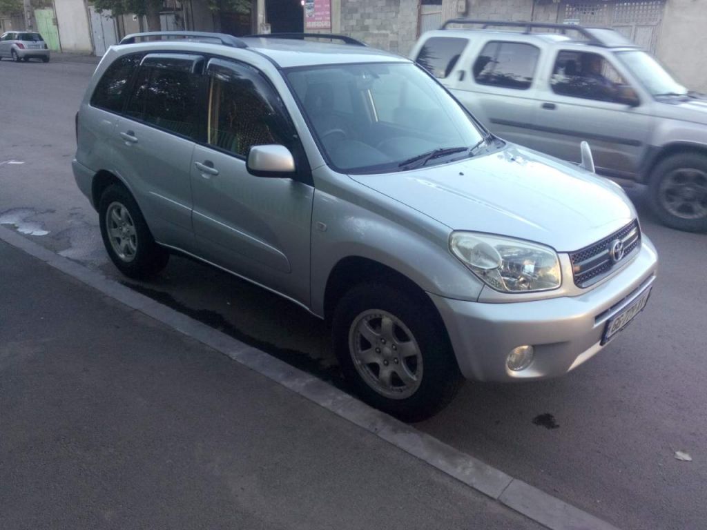 ჯიპი - TOYOTA