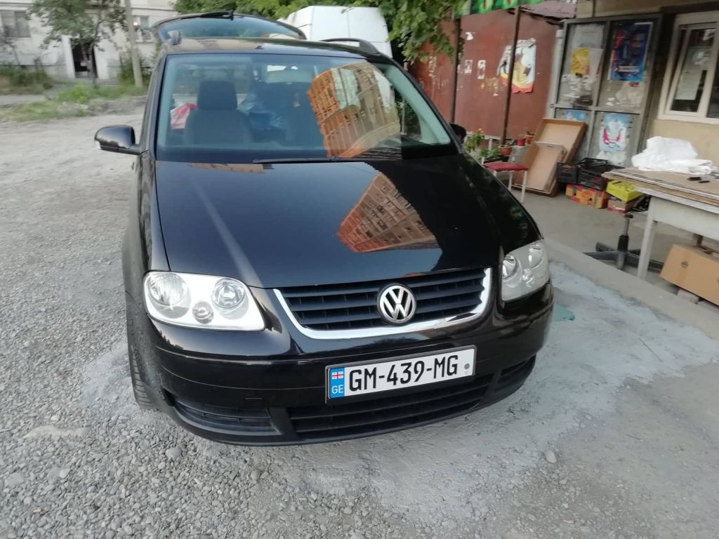 სედანი - VOLKSWAGEN