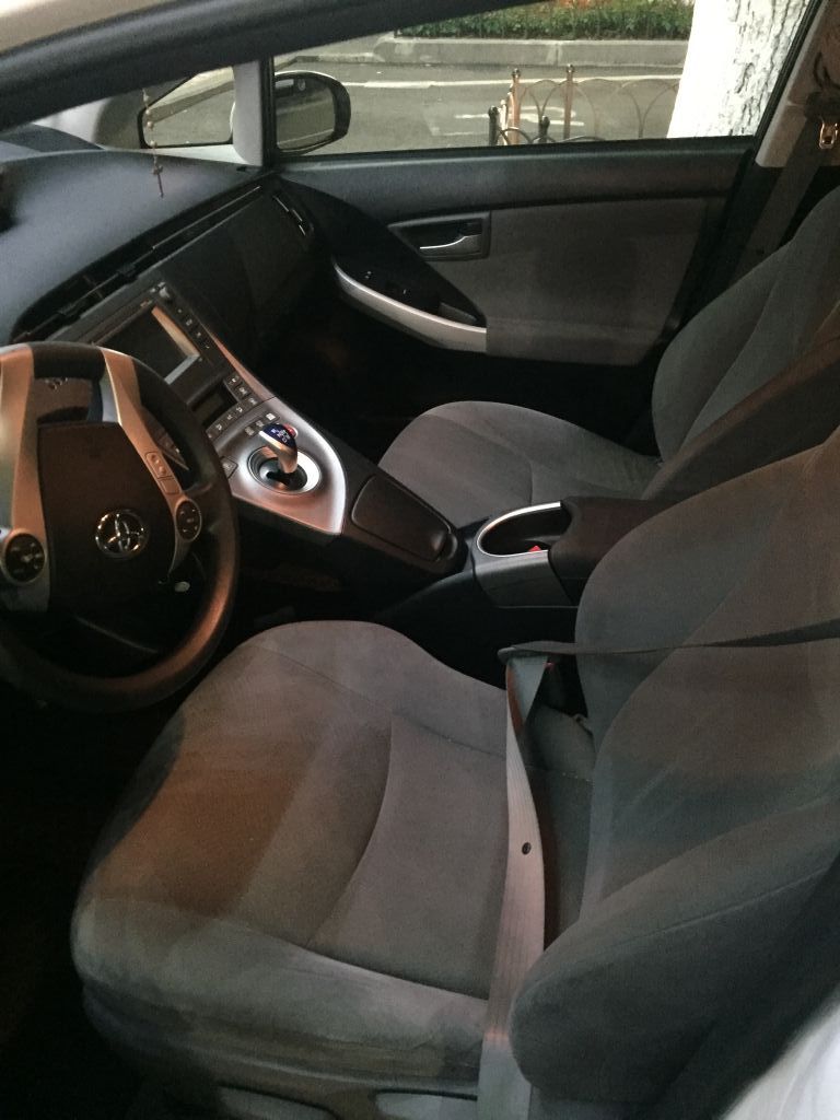 სედანი - TOYOTA