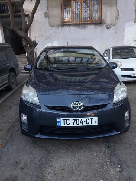 სედანი - TOYOTA