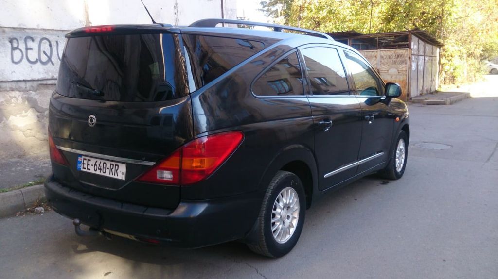 მინივენი - SSANGYONG