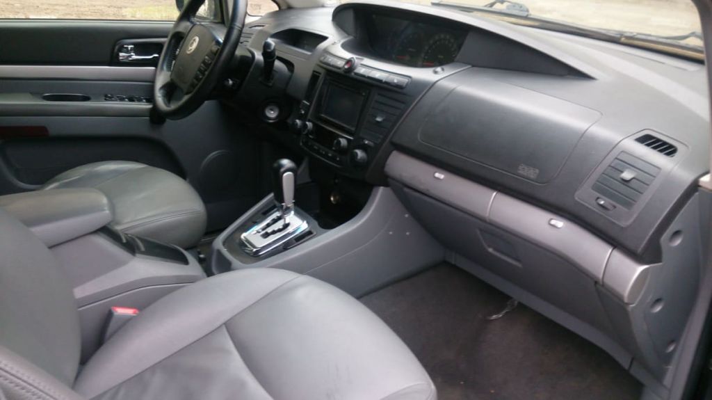 მინივენი - SSANGYONG